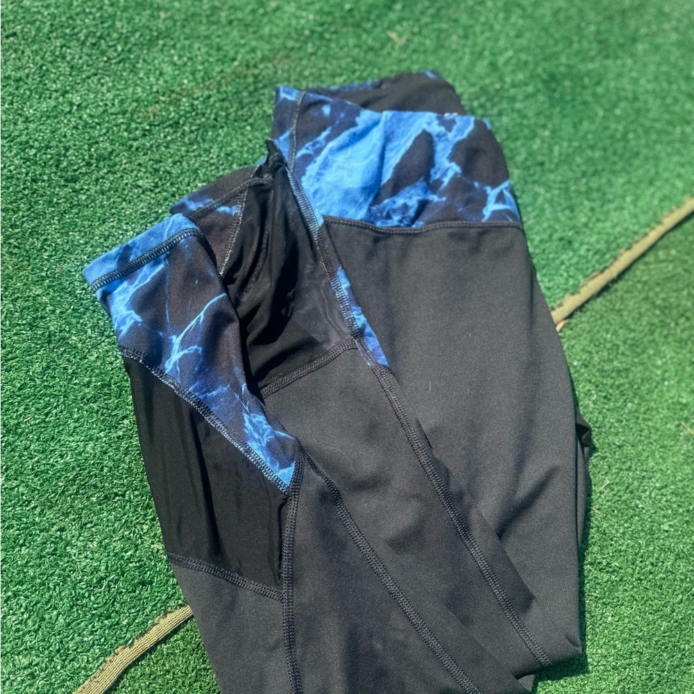 Zelos - Black and Blue Patterned Leggings